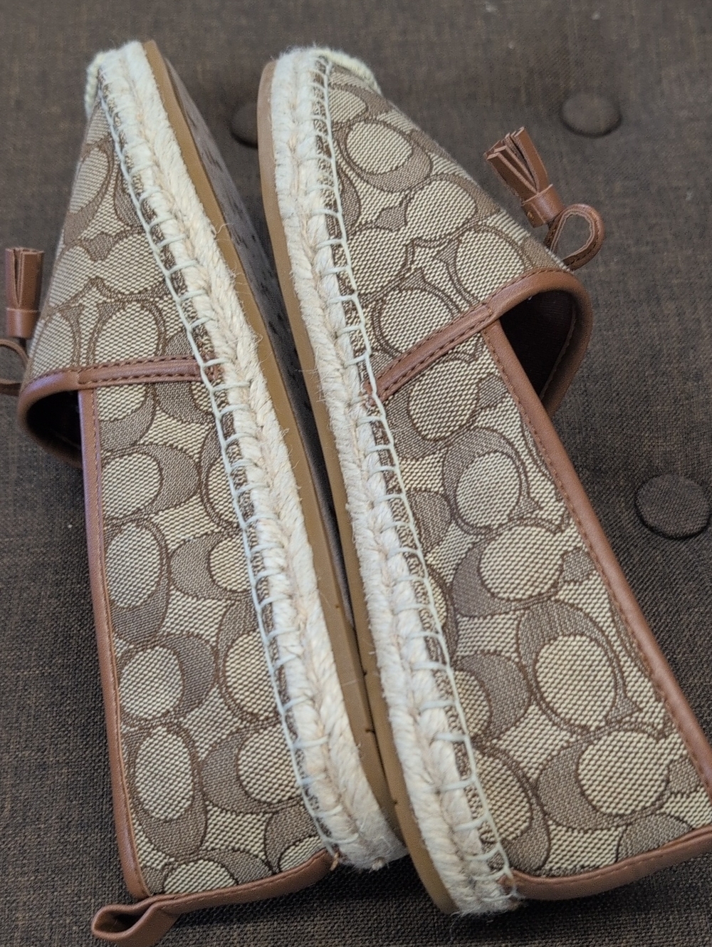 Like New No Box Coach Carson Espadrilles Women's Logo Slip On Shoes 7.5 - Picture 7 of 12